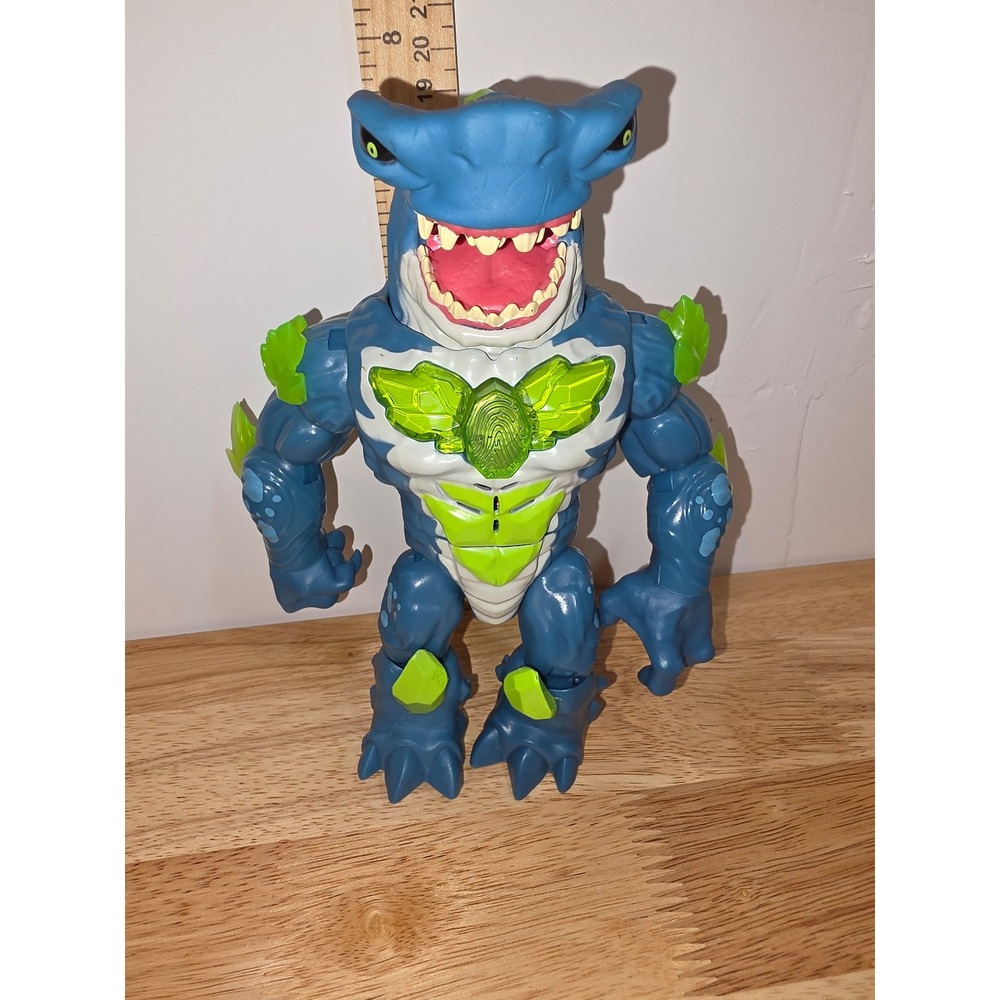 Beast Lab Shark Beast Creator action figure by Moose Toys hammerhead